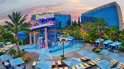 Book Disneyland Hotel, Anaheim Room Deals | Hotwire