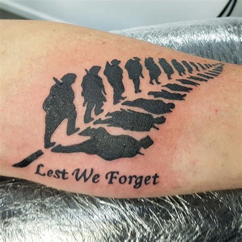 Anzac tattoo. Lest we forget those who fought for our freedom. | Lest we forget tattoo, Tattoos ...