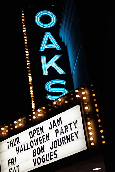 Rent The Oaks — The Oaks Theater