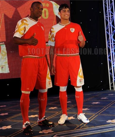 Oman 2012/13 Taj Home Kit - FOOTBALL FASHION | Football fashion, Sports ...