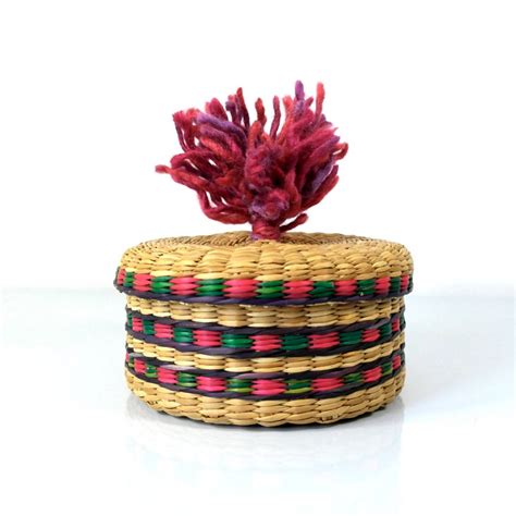 Raffia basket with lid hand-woven basket african basket | Etsy