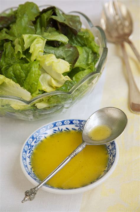 Diabetes-Friendly Lemony Salad Dressing Recipe