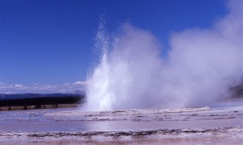 Yellowstone Geysers: Lower Geyser Basin - AllTrips