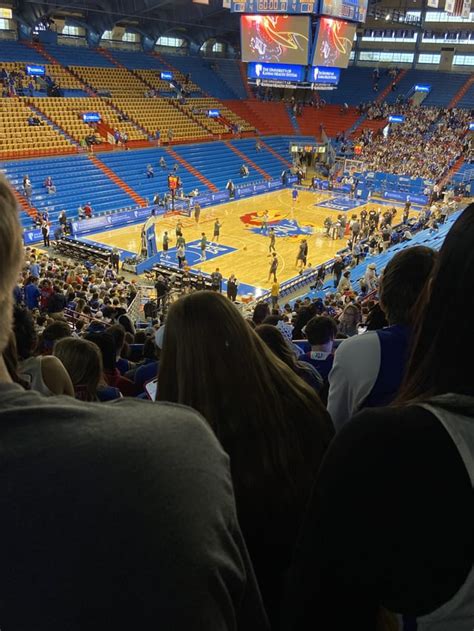 Checking in from Allen Fieldhouse : r/CollegeBasketball