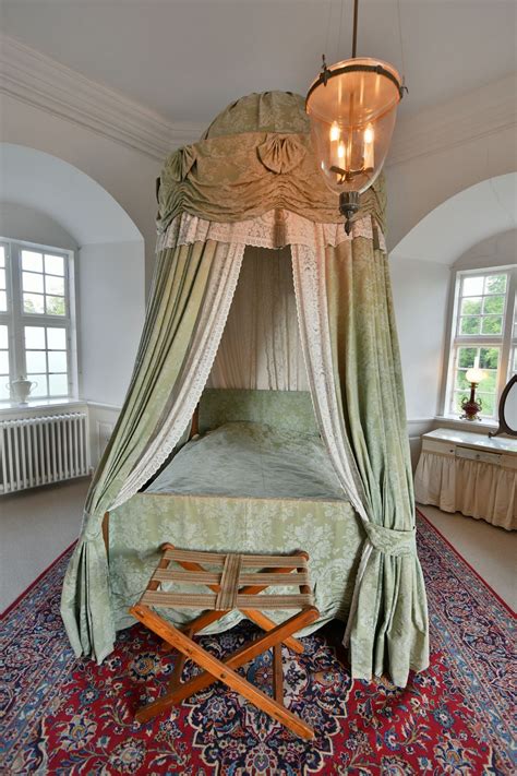 Egeskov Castle | Denmark 2018 Gustavian Interiors, Bed Curtains ...