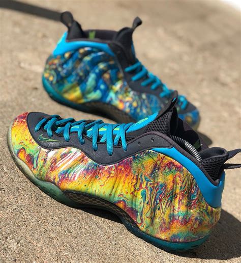 Custom Foamposite Inspired By Van Gogh’s “The Starry Night” 📸 By ...