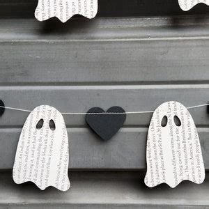 Ghost Garland Halloween Decoration Paper Garland Book Page - Etsy Canada