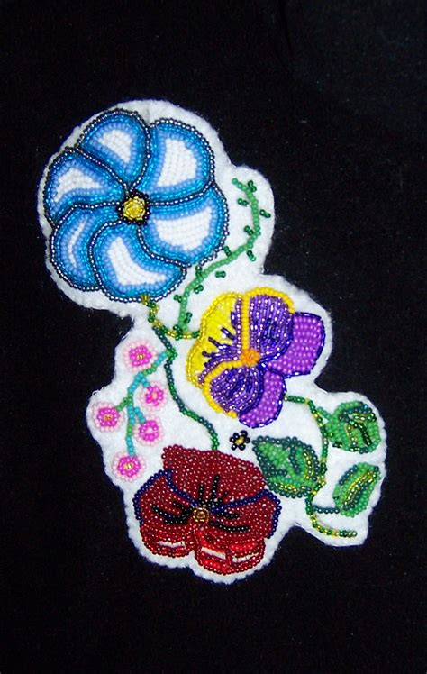 Craftermath - The Art of Métis Beading - Ontario Metis Family Records Center