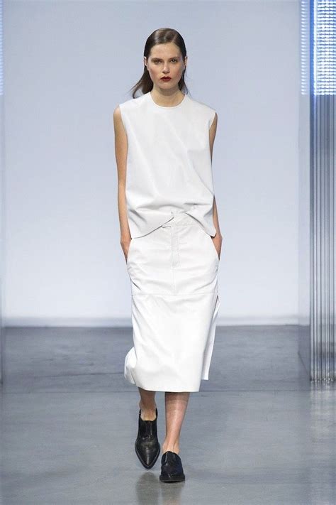 Runway-Inspired Ways to Do Minimalist Style - theFashionSpot | Fashion ...