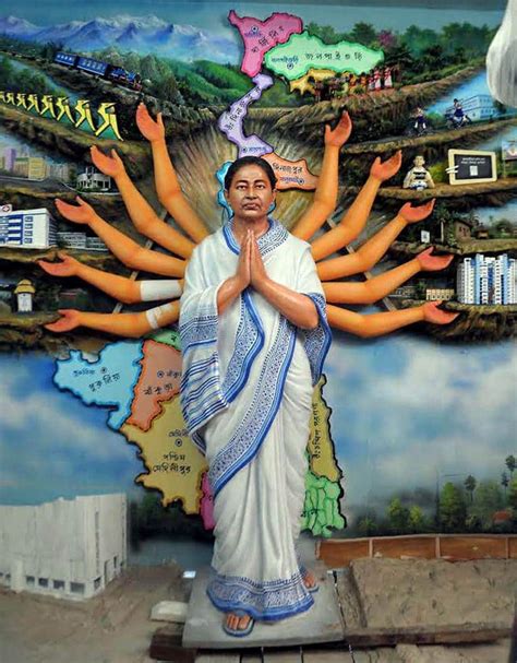 Maa Mamata: Bengal pandal designs Durga as Didi Mamata Banerjee for ...