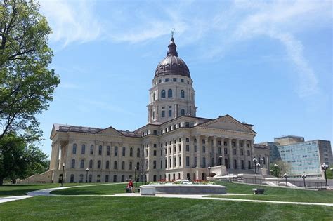 Kansas Legislature Adjourns Until April 26 - State and Federal ...