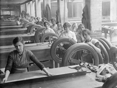 Women And The Industrial Revolution - Nerdyinfo