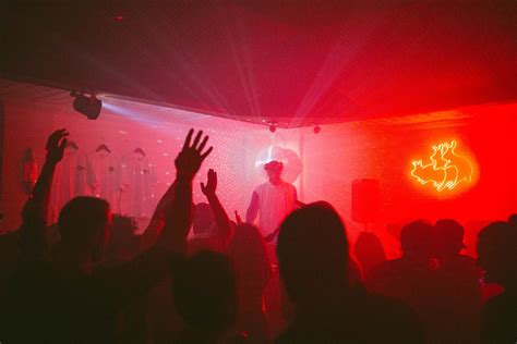 The best places to dance in NYC that aren’t douchey nightclubs | Night aesthetic, Night club ...