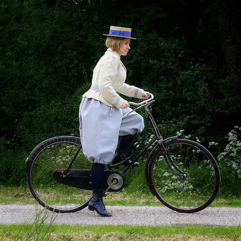 Lucy Worsley all dressed up and on her bike 3. | Lucy worsley, Worsley, Baby strollers