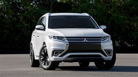 Mitsubishi Outlander PHEV Concept-S revealed - Photos (1 of 21)