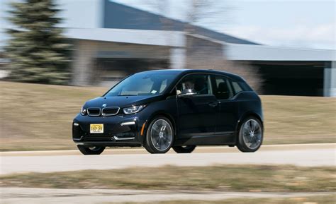 2019 BMW i3 Reviews | BMW i3 Price, Photos, and Specs | Car and Driver