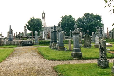 Commonwealth War Graves Halkirk Parish Churchyard - Halkirk - TracesOfWar.com