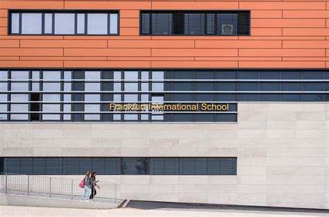 Frankfurt International School - References - Extremis