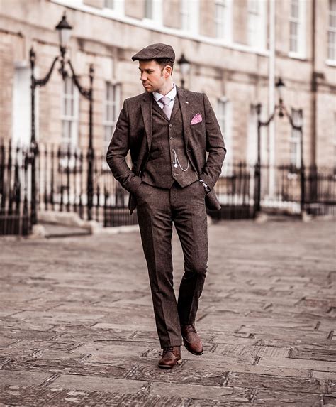 Peaky Blinders Tweed Outfit – How To Dress Like Thomas Shelby - Your Average Guy