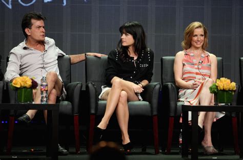 Selma Blair – FX ‘Anger Management’ – TCA Summer Press Tour Panel | Selma Blair Style.com