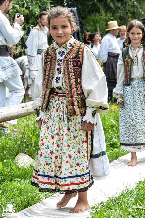 Traditional Costume from Salaj #RomaniaTraditional #FolkArt ...