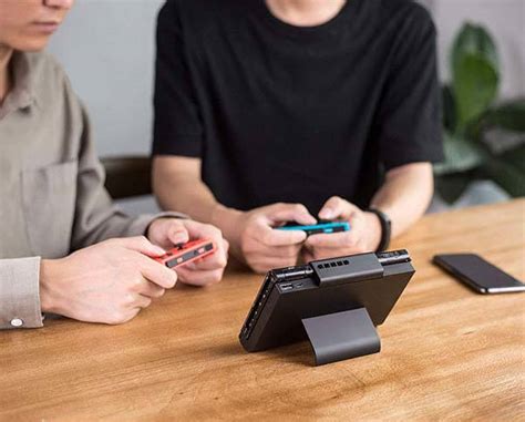 UGREEN Nintendo Switch Battery Case with an Extra USB Port | Gadgetsin