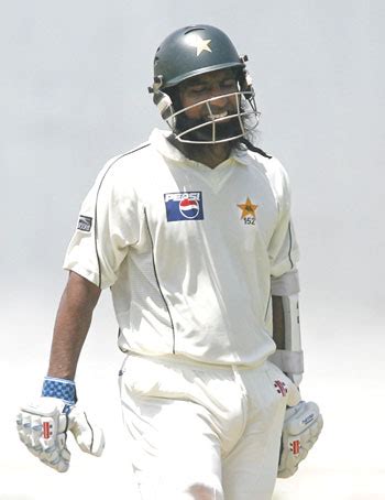 Mohammad Yousuf retires from international cricket - Rediff Sports