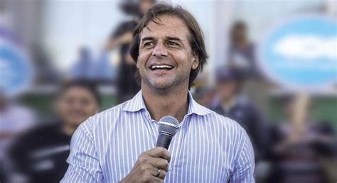 Tight victory of Luis Lacalle in Uruguay elections second round ...