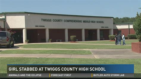 Girl stabbed at Twiggs County High School | 13wmaz.com