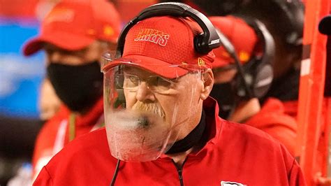 Chiefs' Andy Reid on foggy face shield: 'That was brutal' | Fox News