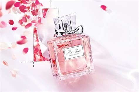 Perfumes With Pink Bottles To Display That You Can Shop Online On ...