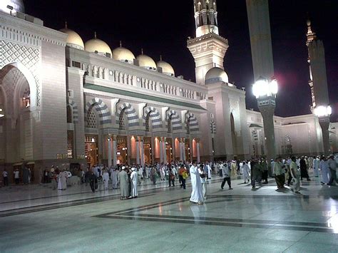 Gambar Masjid Nabawi Malam Hari – bintangutama69.github.io