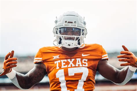 2022 Texas Football photography on Behance