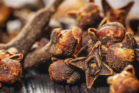 6 Ways To Use Cloves For Toothache For A Faster Pain Relief