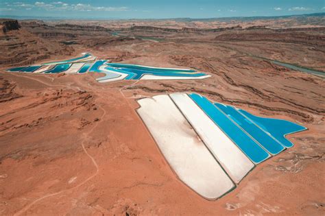 How to See the Moab Potash Ponds: The Blue Pools in Moab - Live Love ...