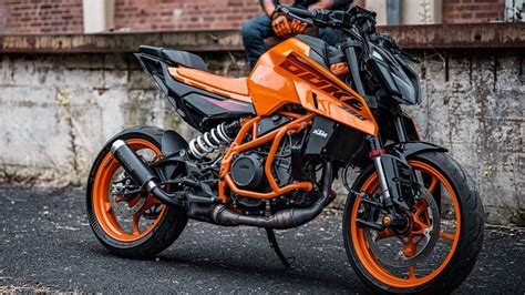 New KTM 390 Duke launched in India at ₹3.11 lakh. Features and booking ...