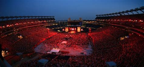 Gillette Stadium Teases 2017 Concert Announcement | New England Country Music