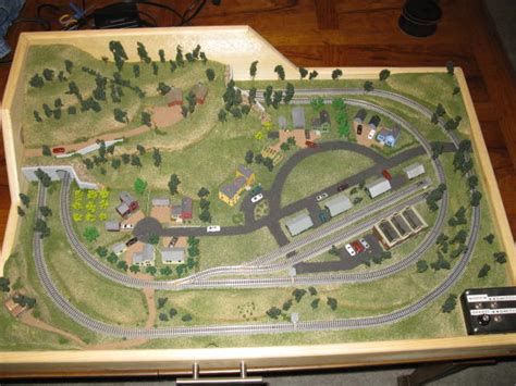 Z scale trains - Bret's - Model railroad layouts plansModel railroad layouts plans