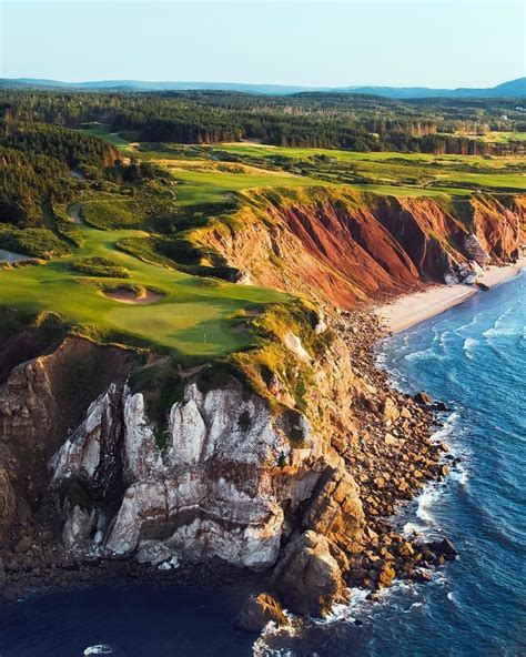 Golfcourse of the day: Cabot Cliffs, Nova Scotia 🇨🇦 @cabotlinksDesigned by @coorecrenshaw📸 ...