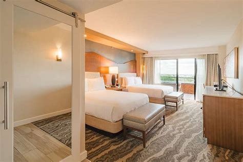 THE INVERNESS DENVER, A HILTON GOLF & SPA RESORT $144 ($̶1̶9̶0̶ ...