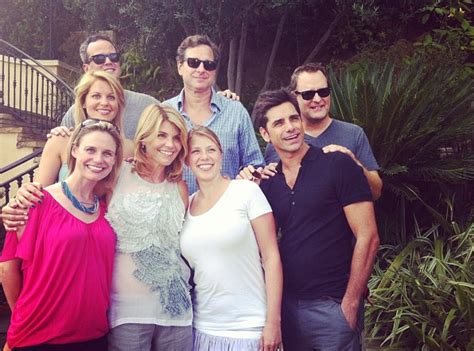 Full House cast reunion minus the twins. Still cool though. : pics