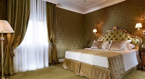 Rooms and Suites - Deluxe Room Venice Hotel - Hotel ai Cavalieri In the historic center of Venice