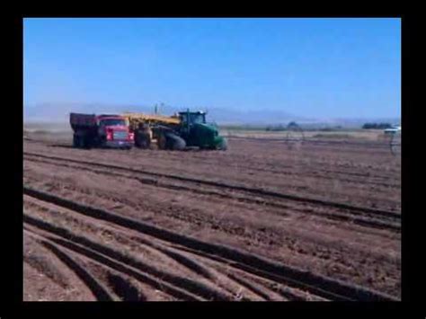 Potato harvest 2010 Aberdeen, Idaho - YouTube