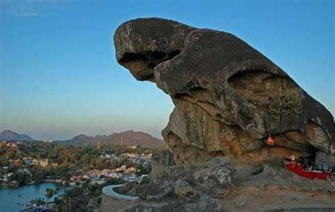 Toad Rock, Mount Abu | Timings, Entry Fees, Location - Holidify