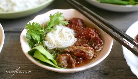 How to make Bún chả (recipe of Vietnamese grilled pork with rice ...