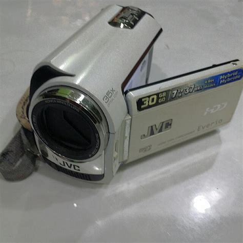 JVC HDD Everio Camcorder, Photography, Video Cameras on Carousell