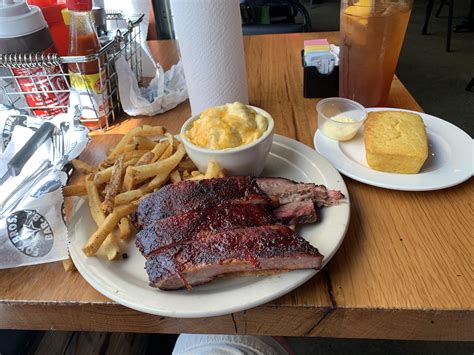 Fox bros in ATL. Very good. : r/BBQ