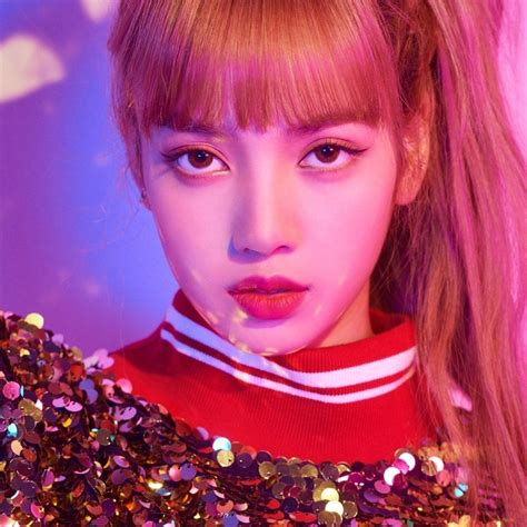 Lisa changed her Instagram Profile Picture | Blackpink lisa, Blackpink, Lisa