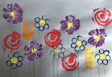 unique ideas for flower stamps - The Creative Kids' Corner