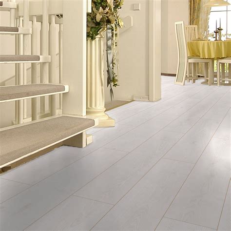 White Oak Effect Laminate Flooring – Flooring Tips